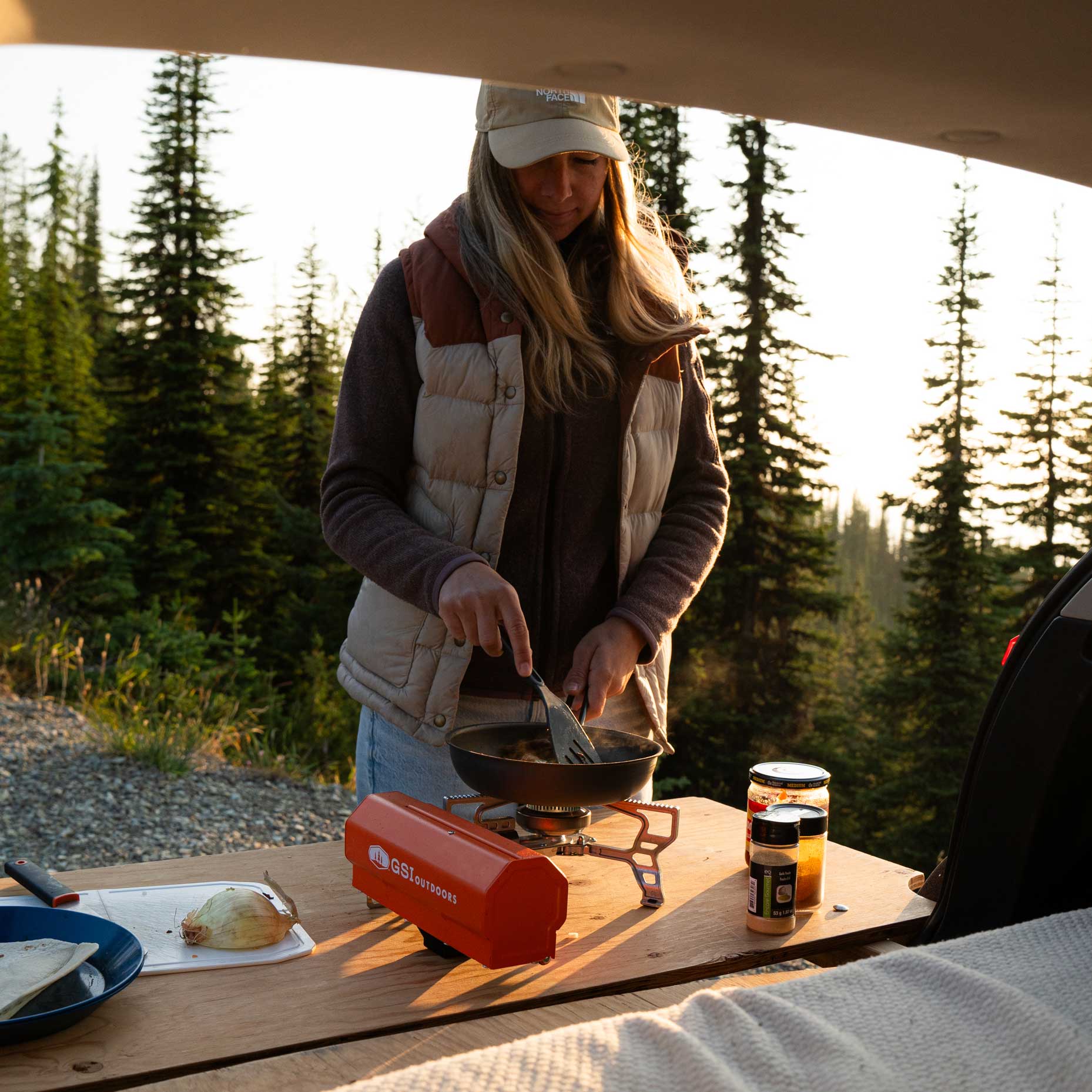 GSI Outdoors Selkirk 270 aragaz camping butan piezo