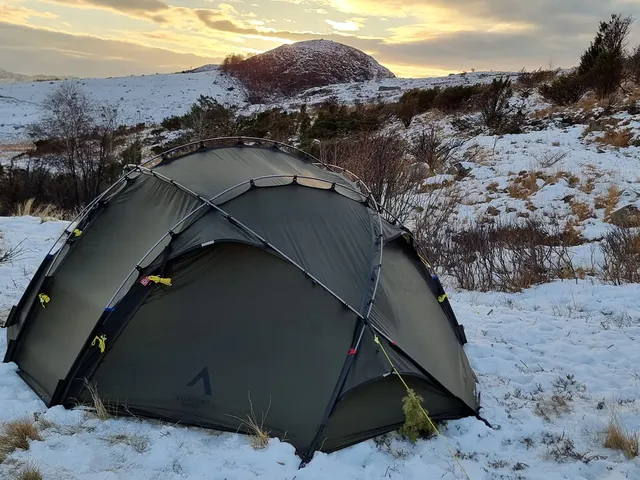 Nortent Vern 2 cort 2 persoane Armygreen silnylon