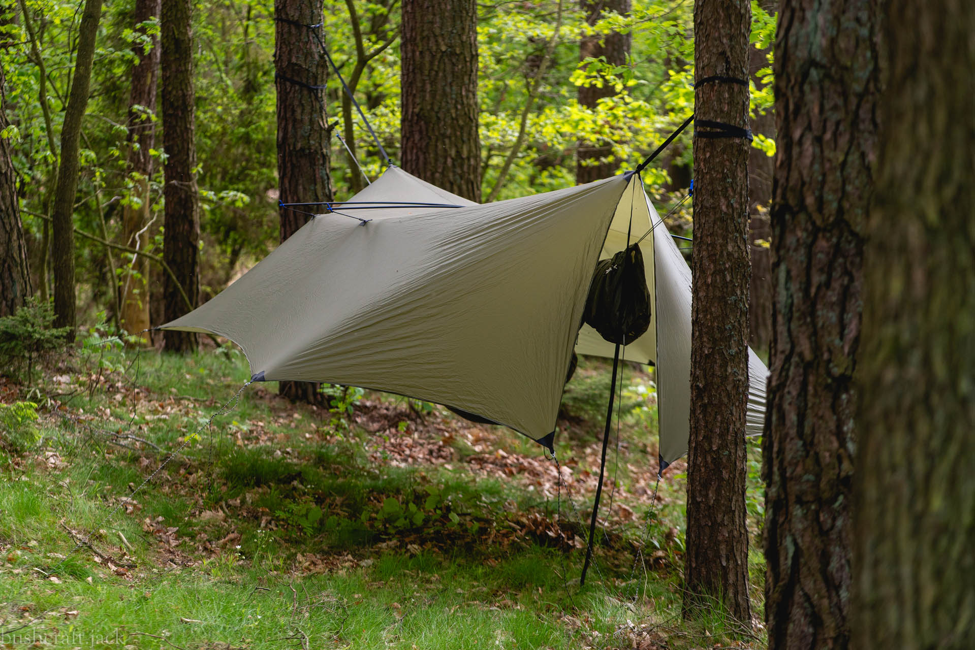 Lesovik Boga Mayfly Green tarp iarna cu usi 420x300