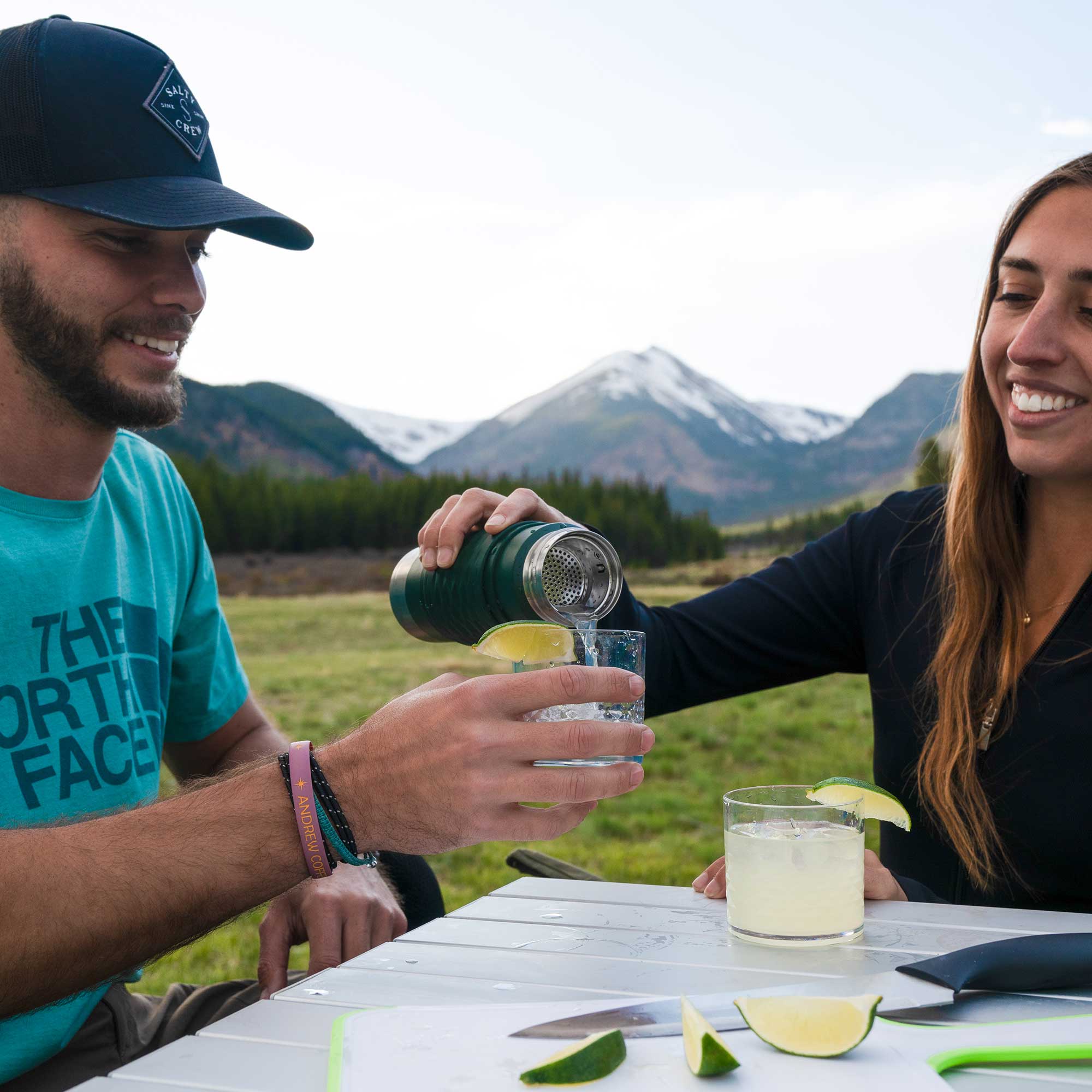 GSI Outdoors set cocktail izolat camping 500 ml cu geantă