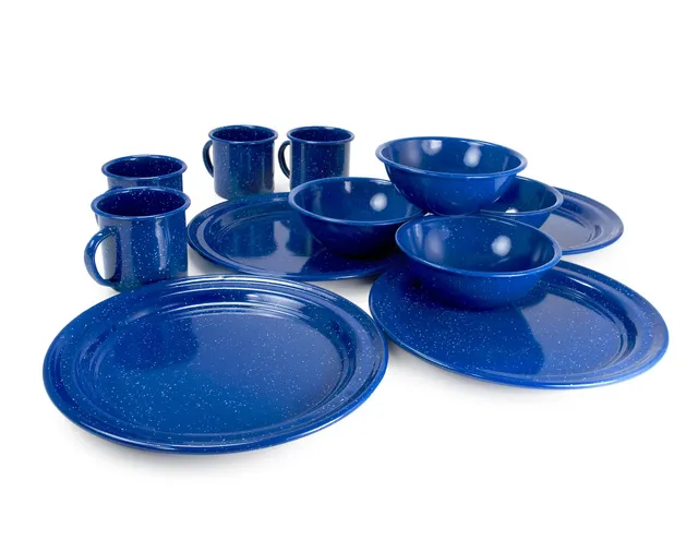 GSI Outdoors Sierra Set Masa Emailata 4 Persoane 12 Piese