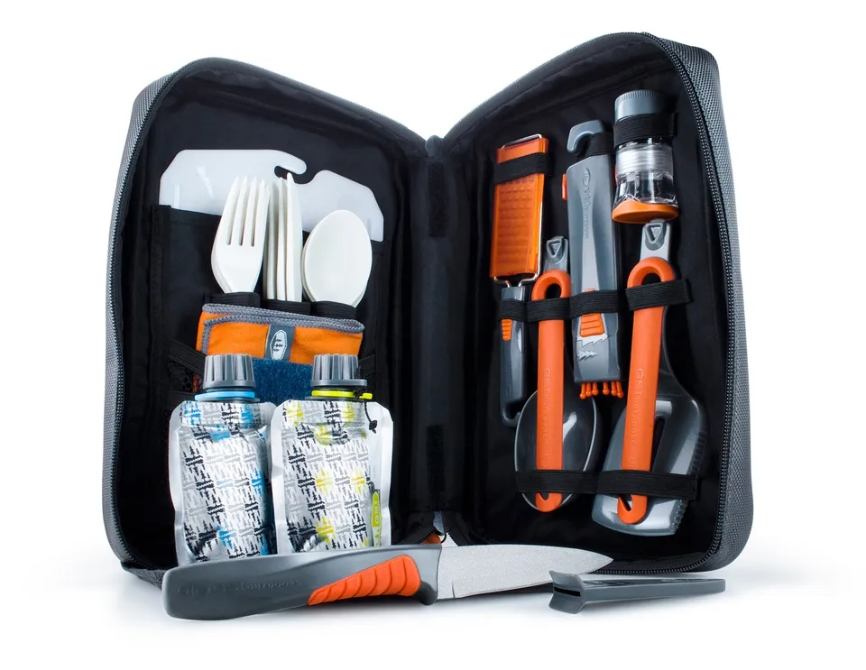 GSI Outdoors Destination Kitchen Set 24 trusa 24 piese 4 pers