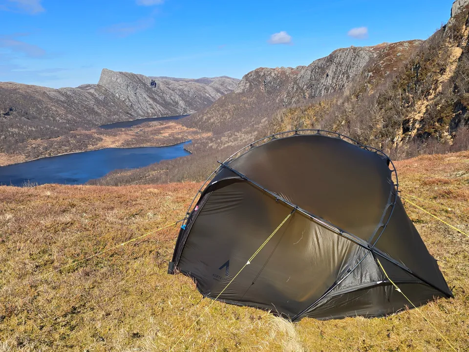 Nortent Vern 2 3S cort 2 persoane armygreen 2,5 kg