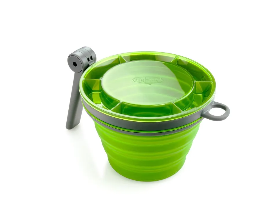 GSI Outdoors Fairshare cană pliabilă verde 650 ml