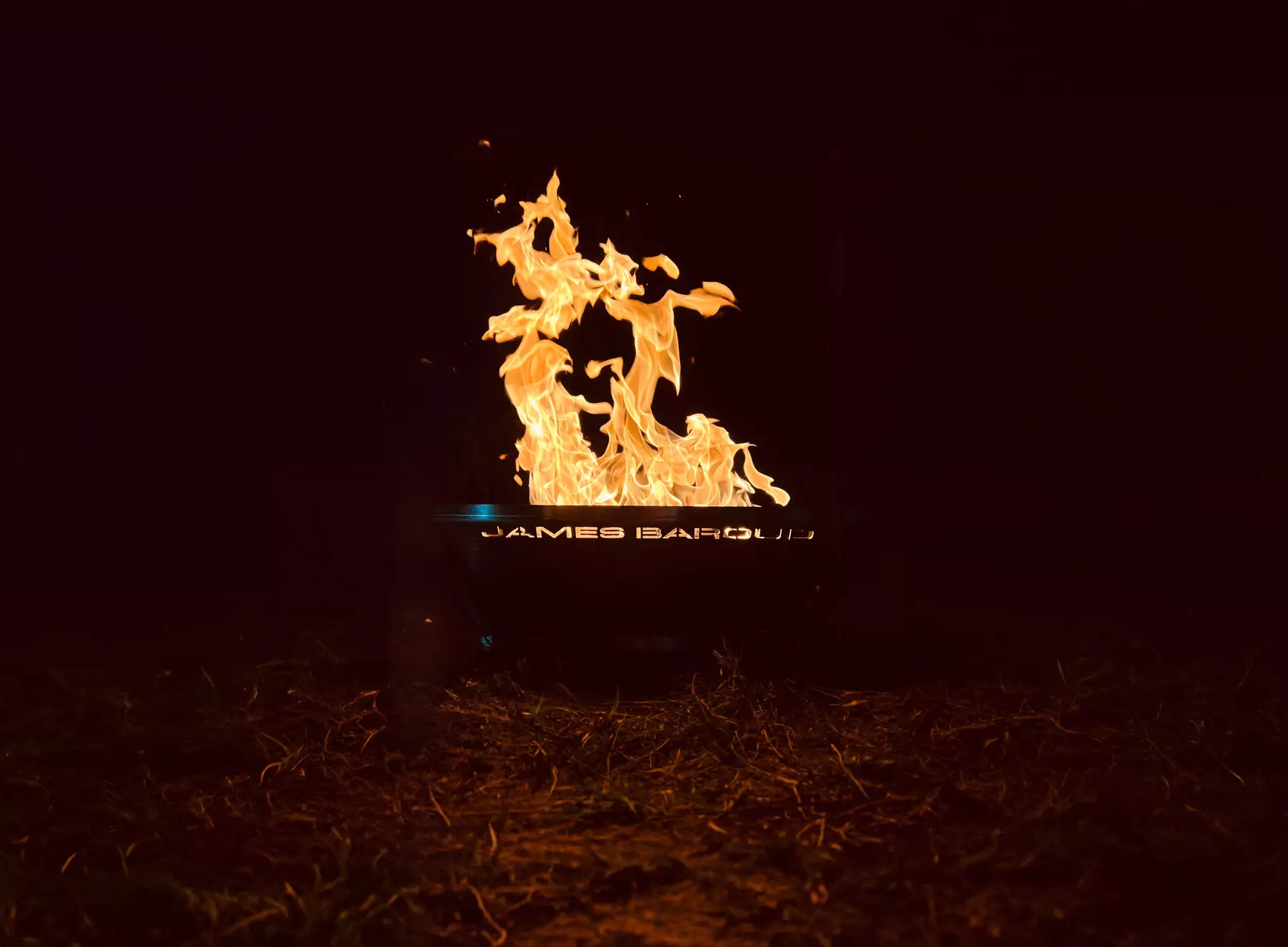 James Baroud Barbecue gratar camping portabil