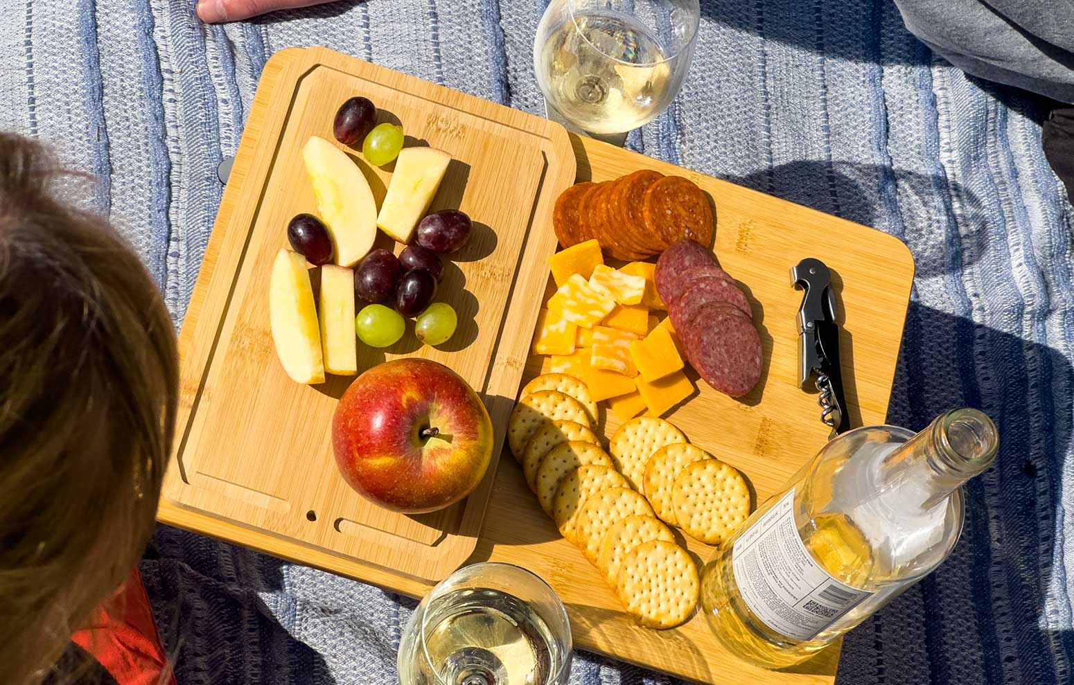 GSI Outdoors Gourmet set picnic 2 persoane cu masă