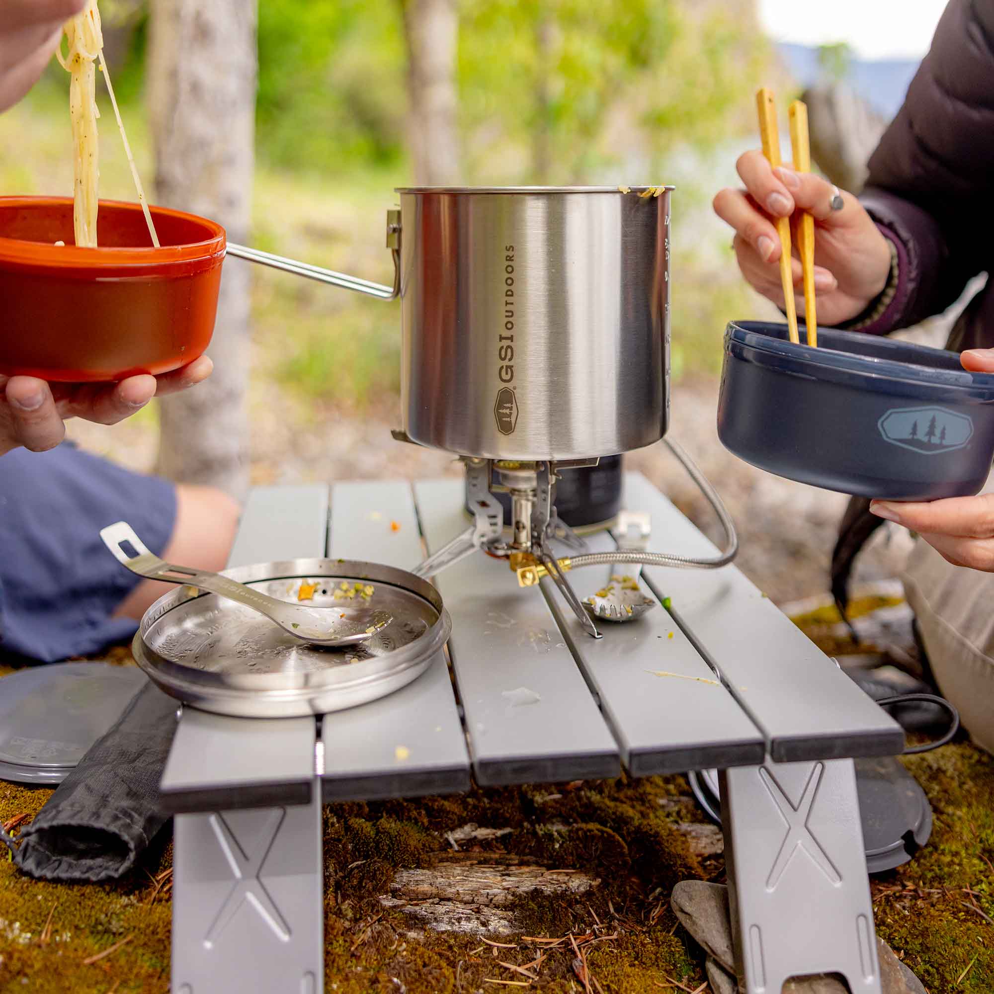 GSI Outdoors Micro Table+ masa camping aluminiu