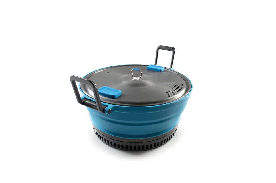 GSI Outdoors Escape oală pliabilă albastră 2 l