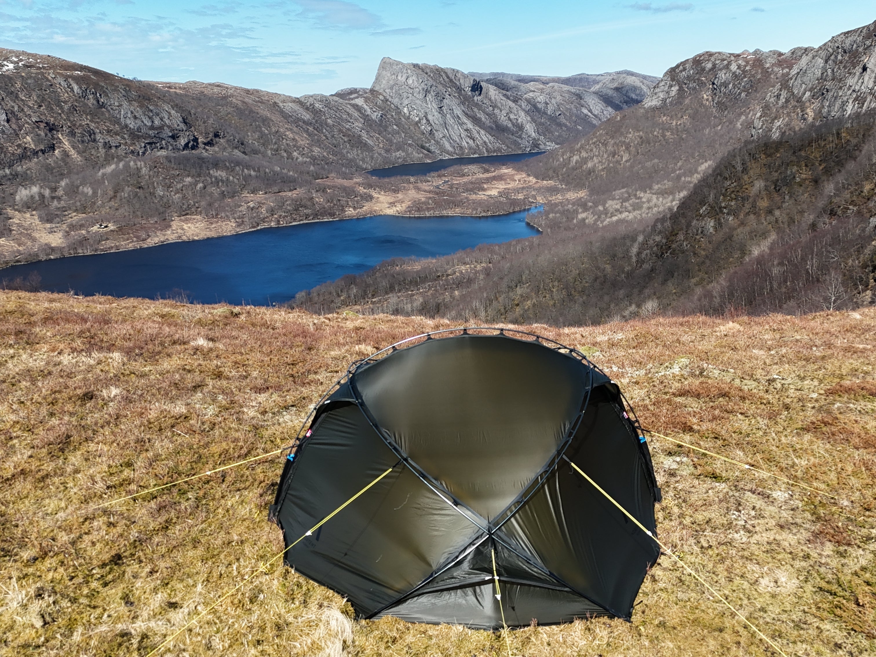 Nortent Vern 2 3S cort 2 persoane armygreen 2,5 kg