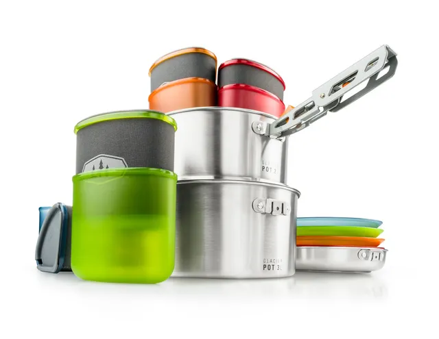 GSI Outdoors Glacier Stainless set vase camping 4 persoane